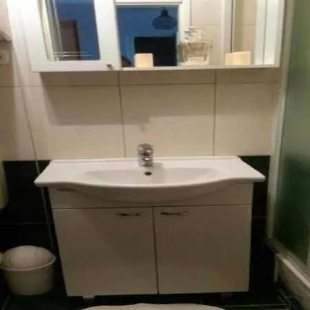 Appartement Ad - - One Bedroom With Terrace *