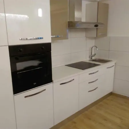 Ad - - One Bedroom With Terrace Appartement